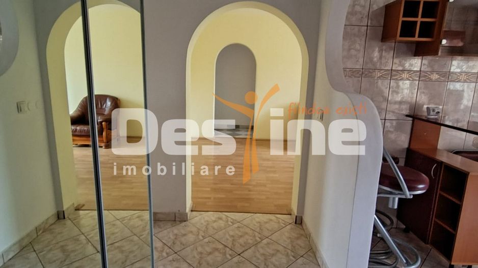 Apartament de vânzare, zona PODU ROȘ, 3 camere, semidecomandat, etaj 1 - Poză 9