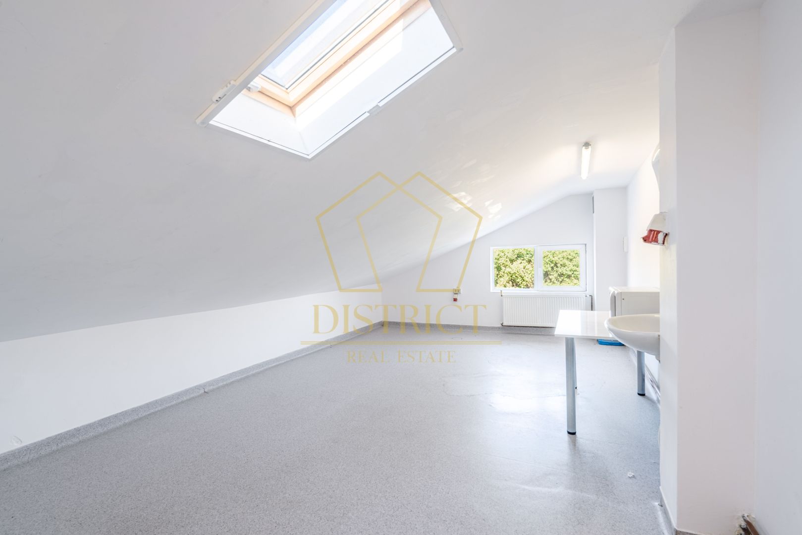 COM 0% Spatiu de birouri, curte interioară | Mehala - Poză 2