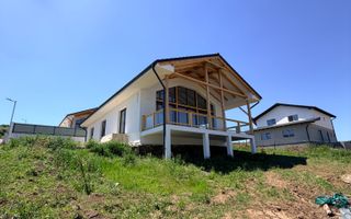Vilă chalet modern cu perete panoramic de sticlă - Livezeni, Mureș - Poză 1