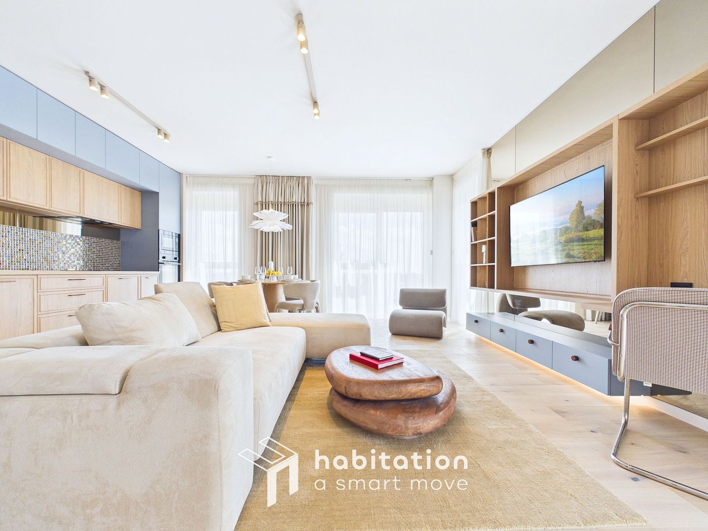Urban Luxury | 2 Camere |5 minute de centrul orasului|| 750 Euro + TVA - Poză 2