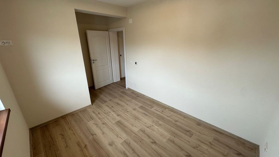 Duplex cu camera pe parter - Poză 19