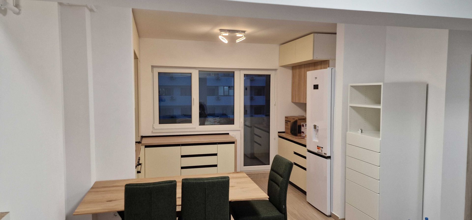 Inchiriere Ap. 2 camere - tip Studio (& loc parcare) / Metrou Berceni - Poză 7