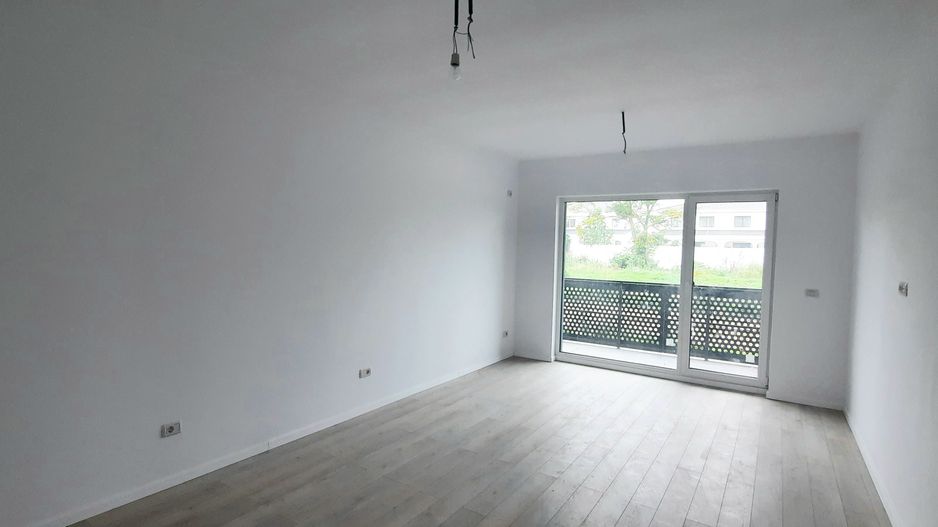 Apartament 2 camere cu curte proprie si loc de parcare - Poză 13