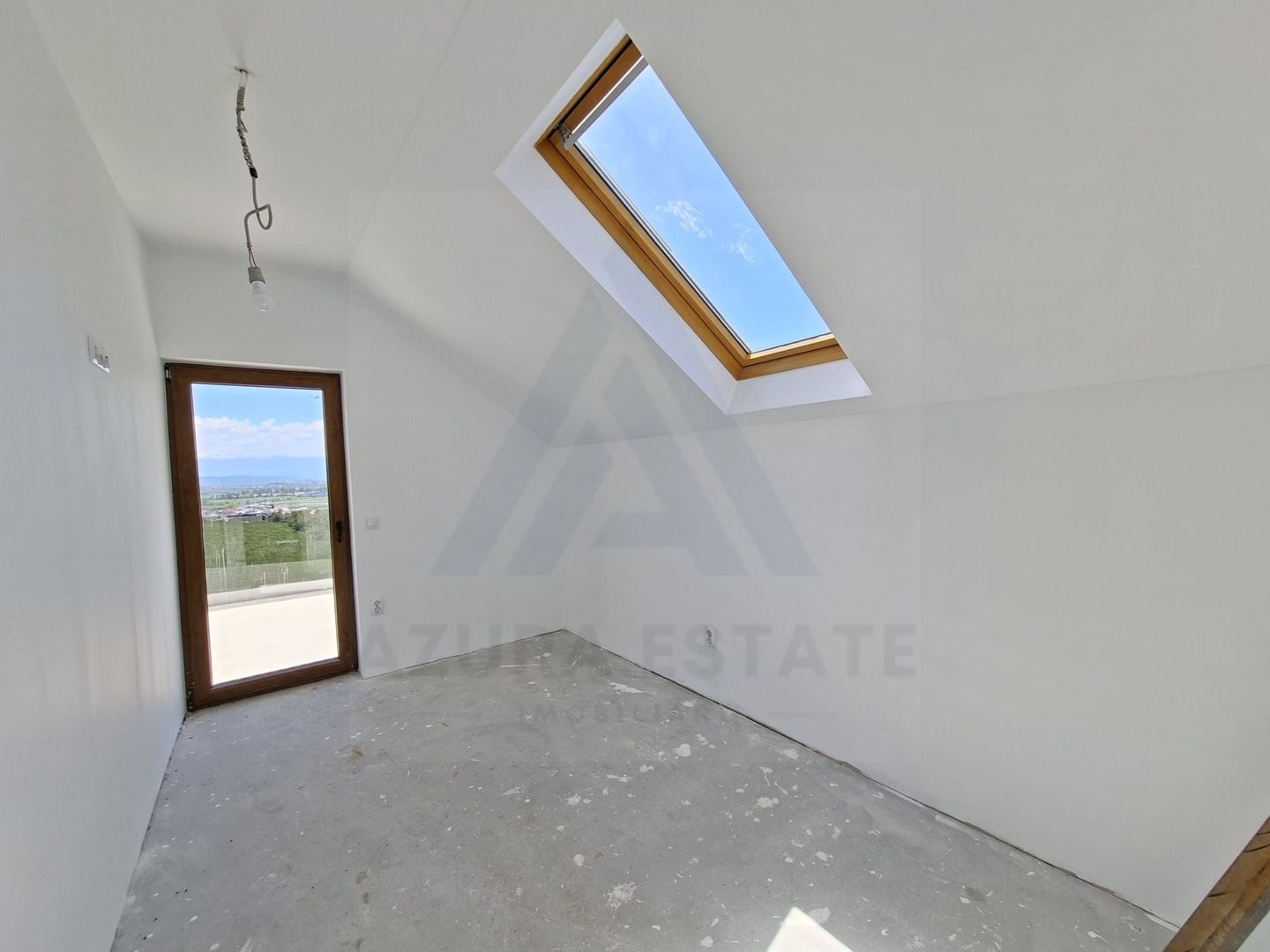 Casa premium 4 camere 2 bai pivnita filigorie teren 550 mp Sura Mare - Poză 2