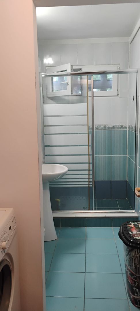 Apartament cu trei camere, zona Straduintei, 95.000€ negociabil - Poză 5