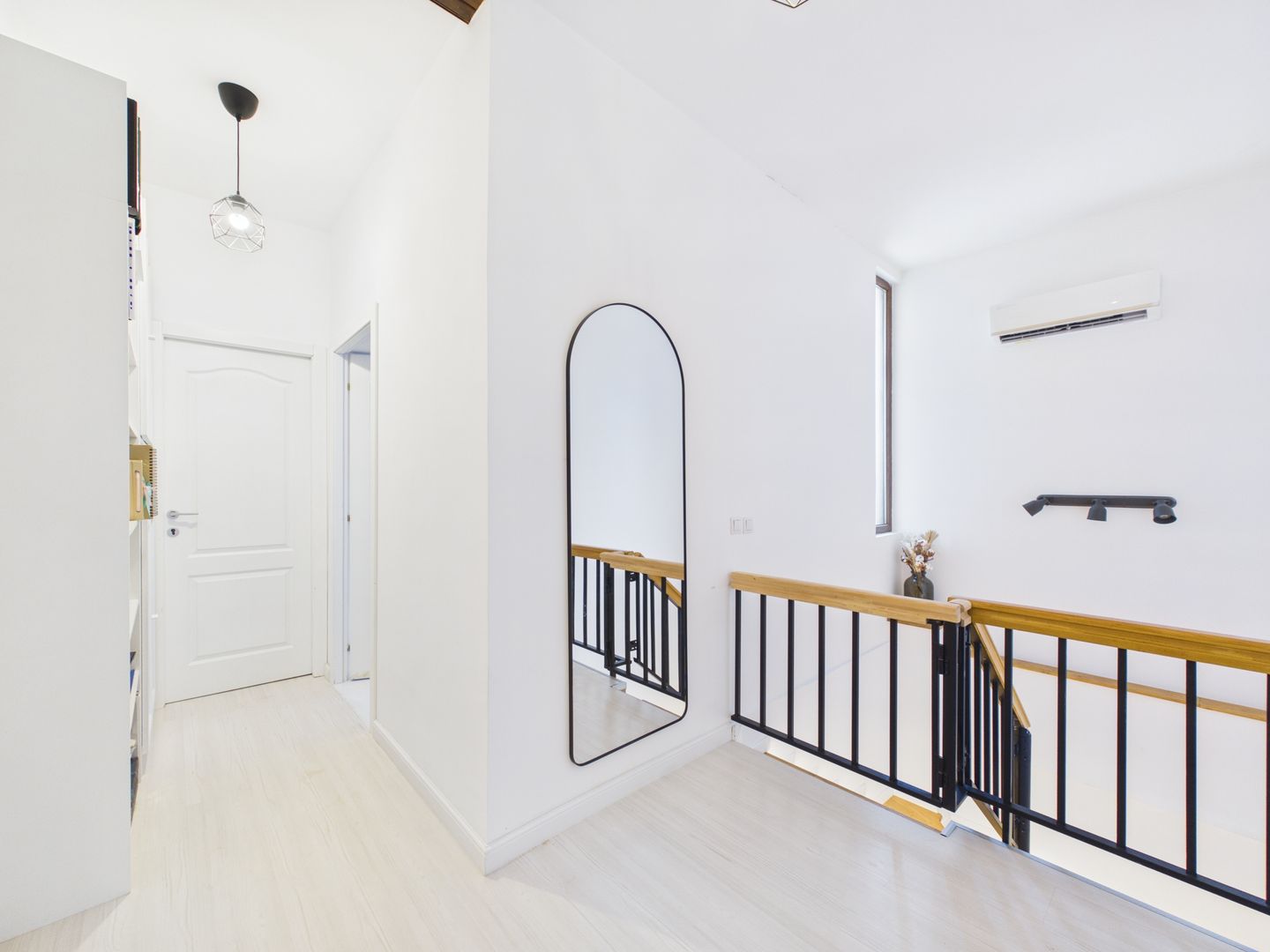 Duplex cu 3 camere modern langa metrou Obor - Poză 12