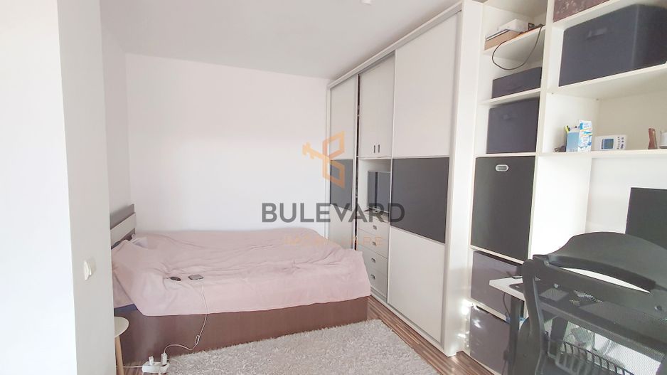 Apartament cu 2 camere si terasa de 25mp,  zona Calvaria! - Poză 1