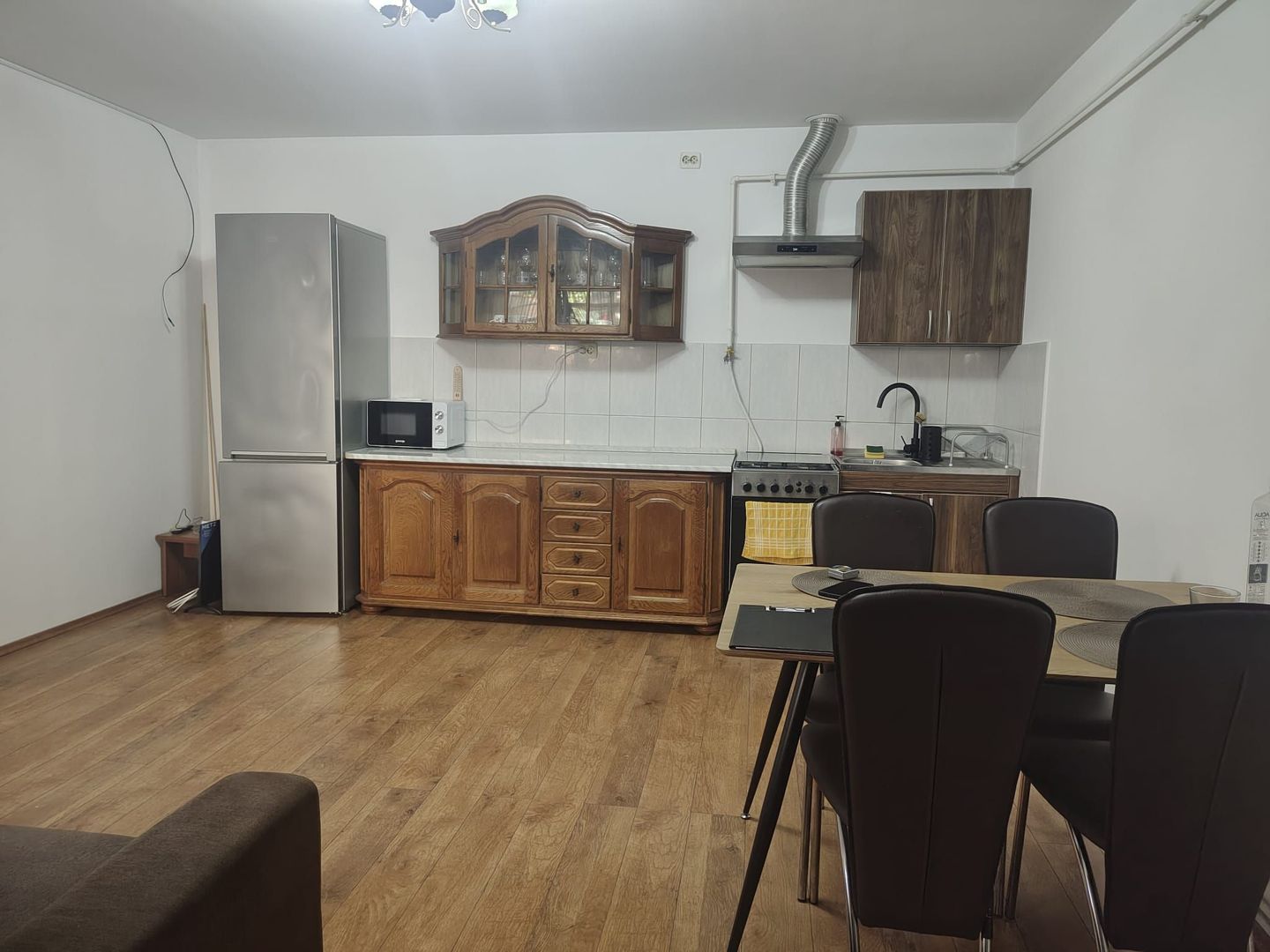 Ultracentral , 2 camere Oradea, 320 E/luna, neg. Comision 50% - Poză 4