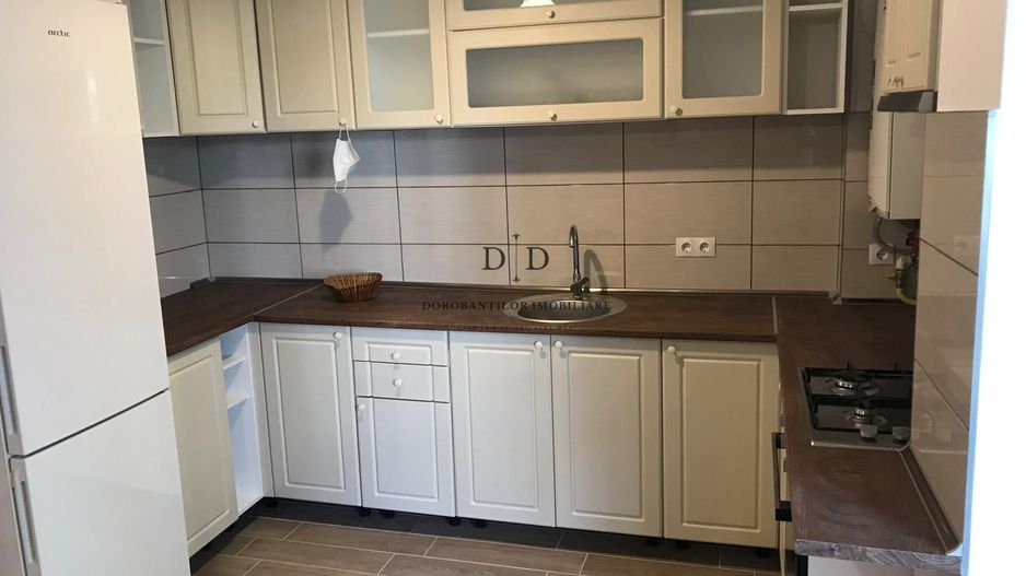 Inchirere 2 camere - Parcare–  etaj 1-Cartier Europa-zona OMV - Poză 6