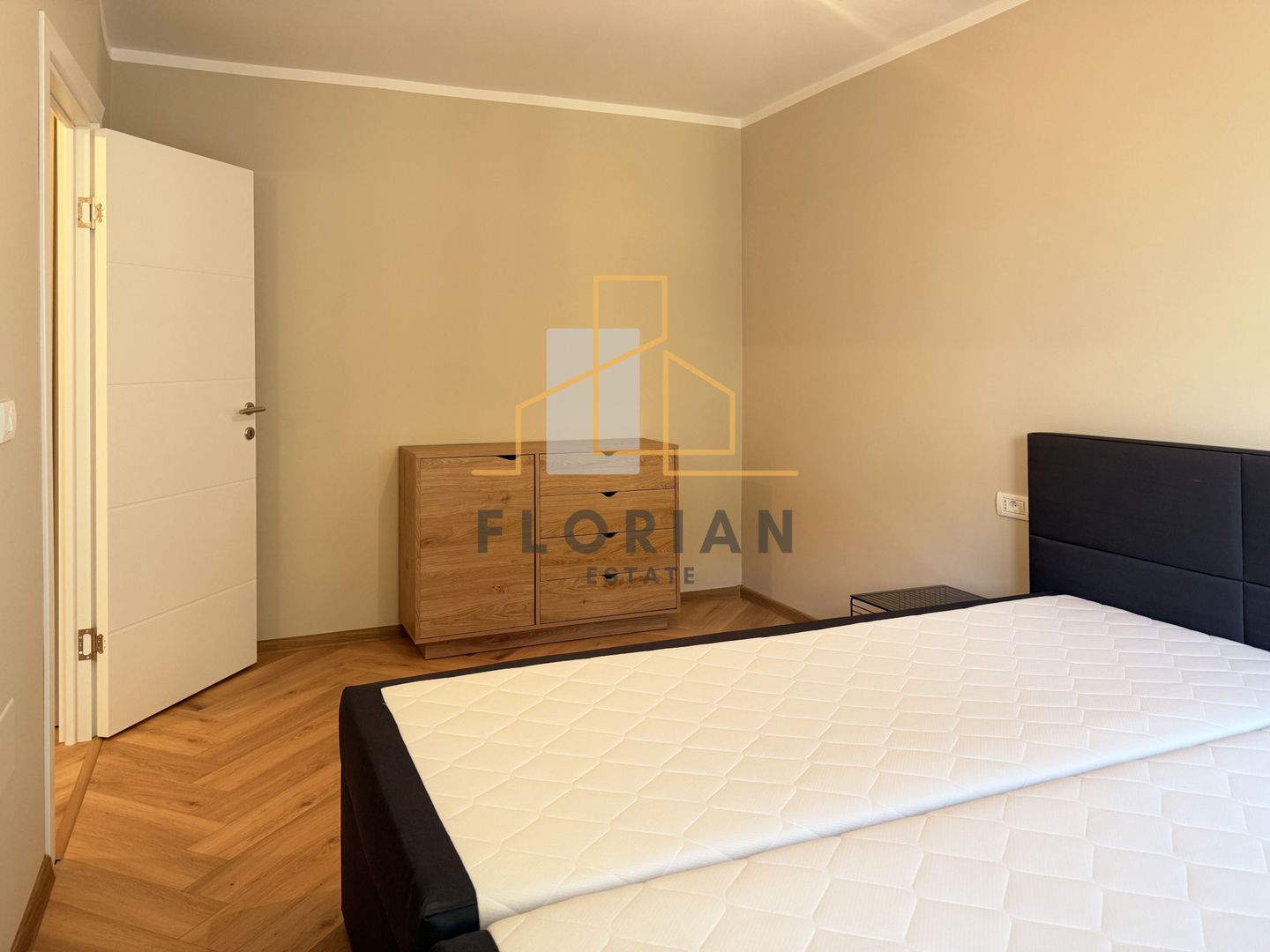 Apartament  3 camere, prima inchiriere, pet Frendly,  Strada Lugojului - Poză 8