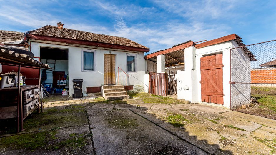 Casă cu teren 846 mp Micalaca, Strada Lipovei. Ocazie rară! - Poză 11