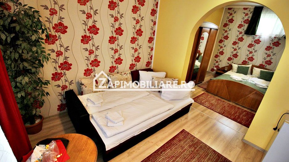 Pensiune aproape de centru,10 camere,13 băi,1 restaurant - Poză 13