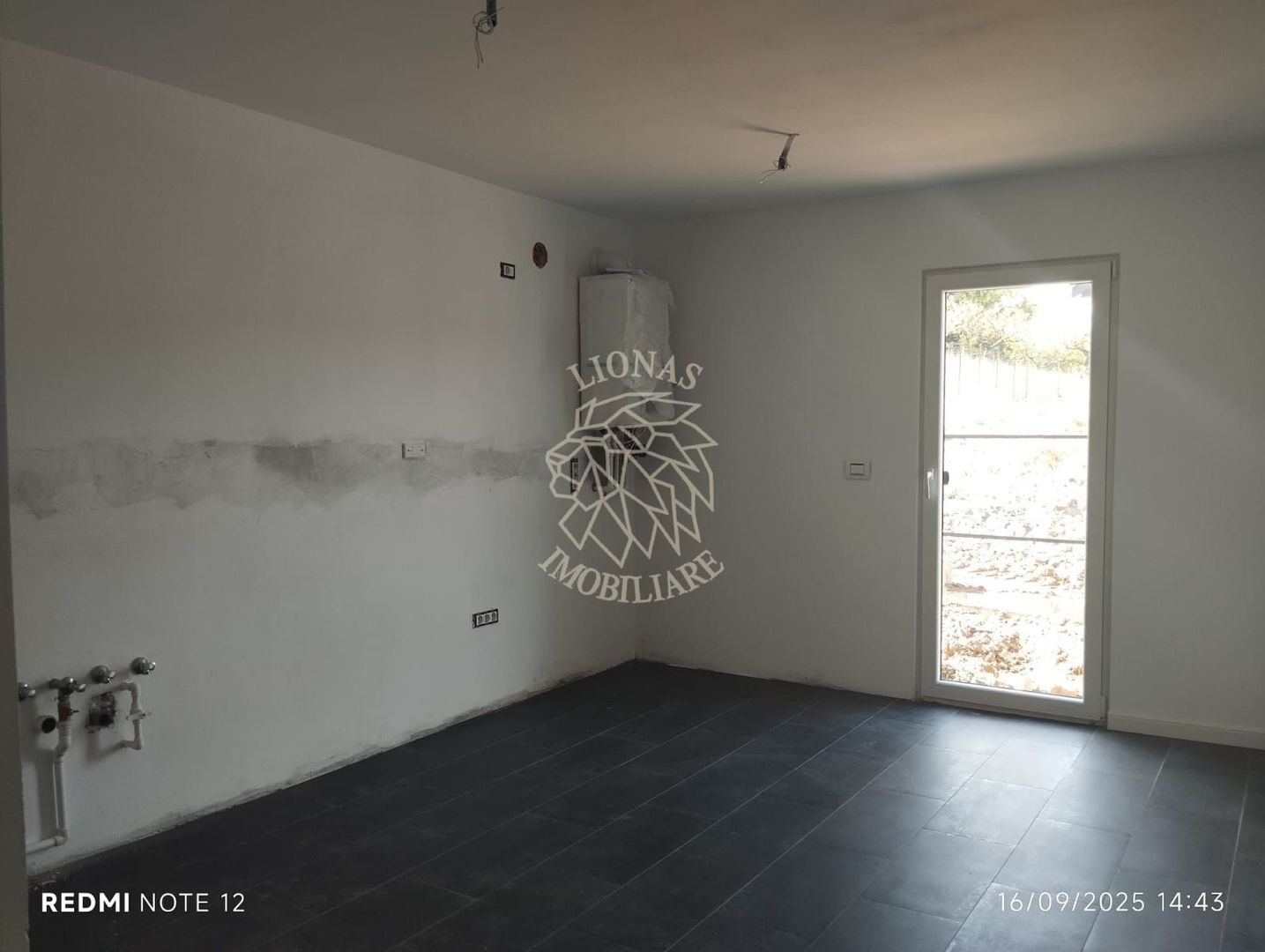 Casa Noua 4 camere 160 mp-teren 400 mp-Zona Str. Ghinzii - Poză 1