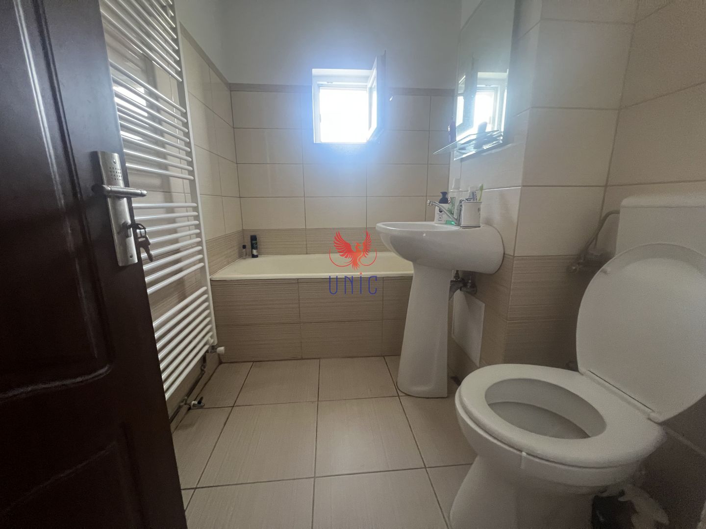 Apartament 3 camere 1 Mai M-uri zona Ciuperca - Poză 13