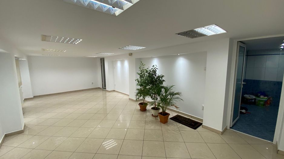 Spatiu de birou -zona strada Cluj - Poză 16