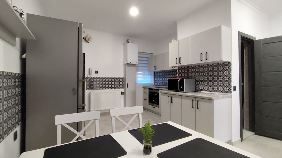 Inchiriere 2 camere Premium, Pietonala Republicii, Oradea - Poză 11