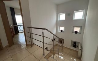 Casa moderna cu 3 dormitoare garaj si terasa Cartier Eden Sura Mica - Poză 8
