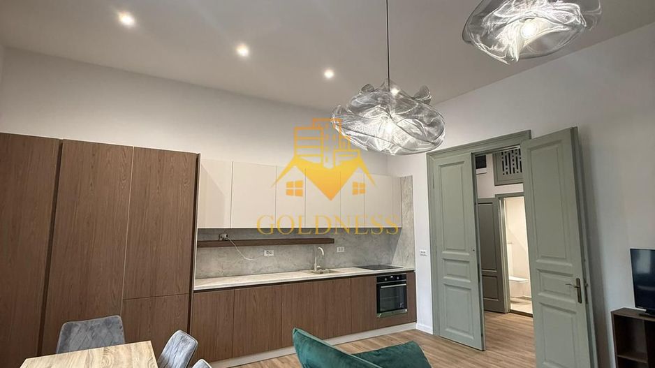 2 camere, Ultracentral, Bvd. Eroilor, Casa de cultura, Parcare - Poză 1