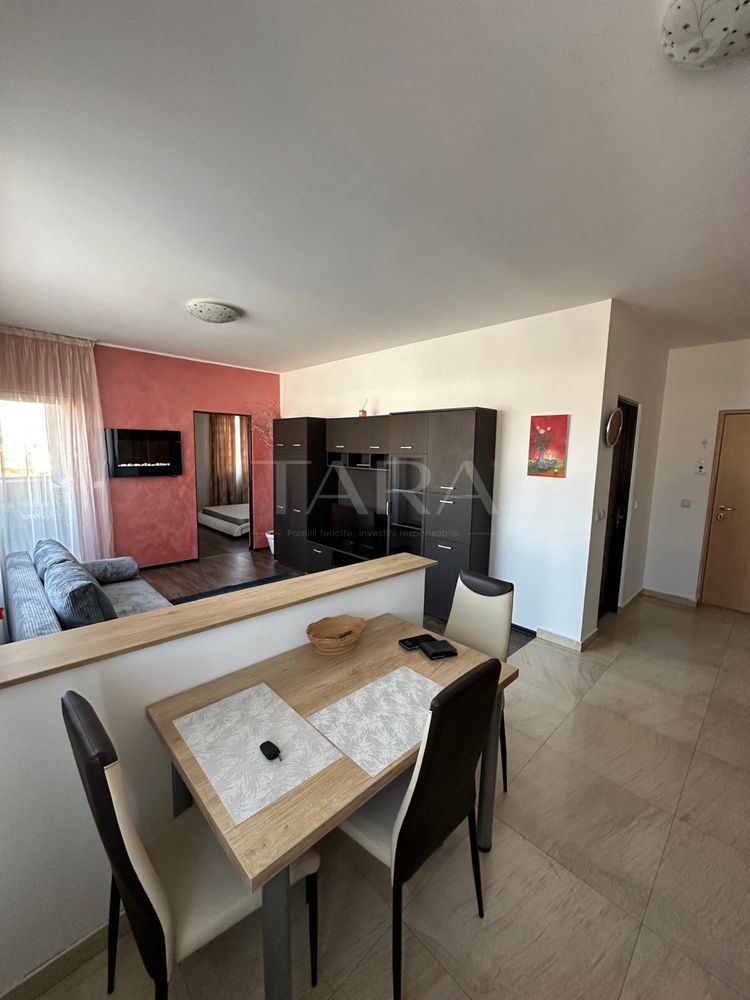 Apartament de vânzare cu 2 camere, balco, parcare, zona Stadionului. - Poză 2