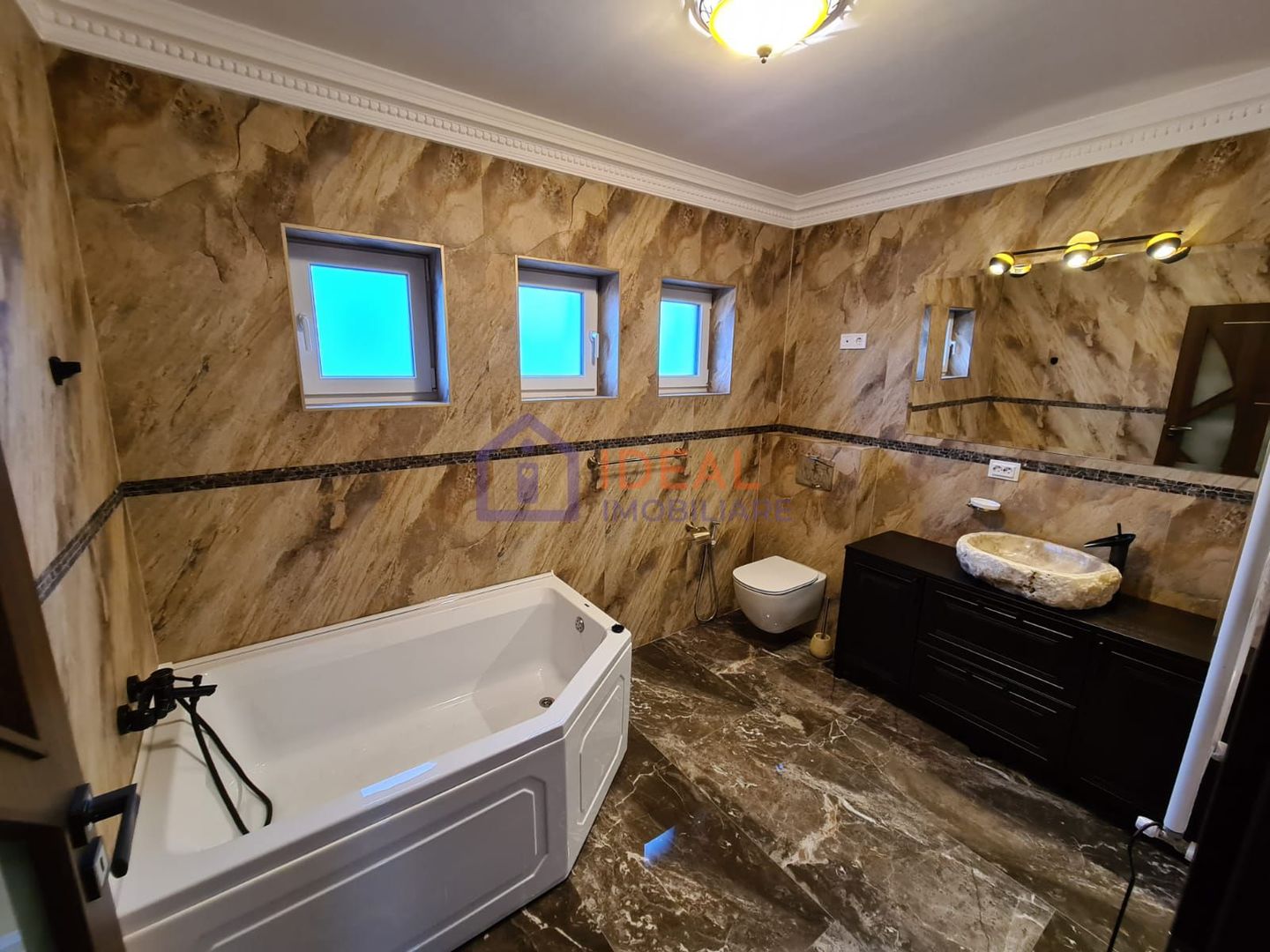 Casa de LUX cu 4 camere si gradina, in Cartierul Arhitectilor - Poză 10