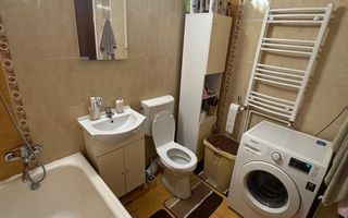 Apartament cu 3 camere, decomandat – Zona Fortuna - Poză 8