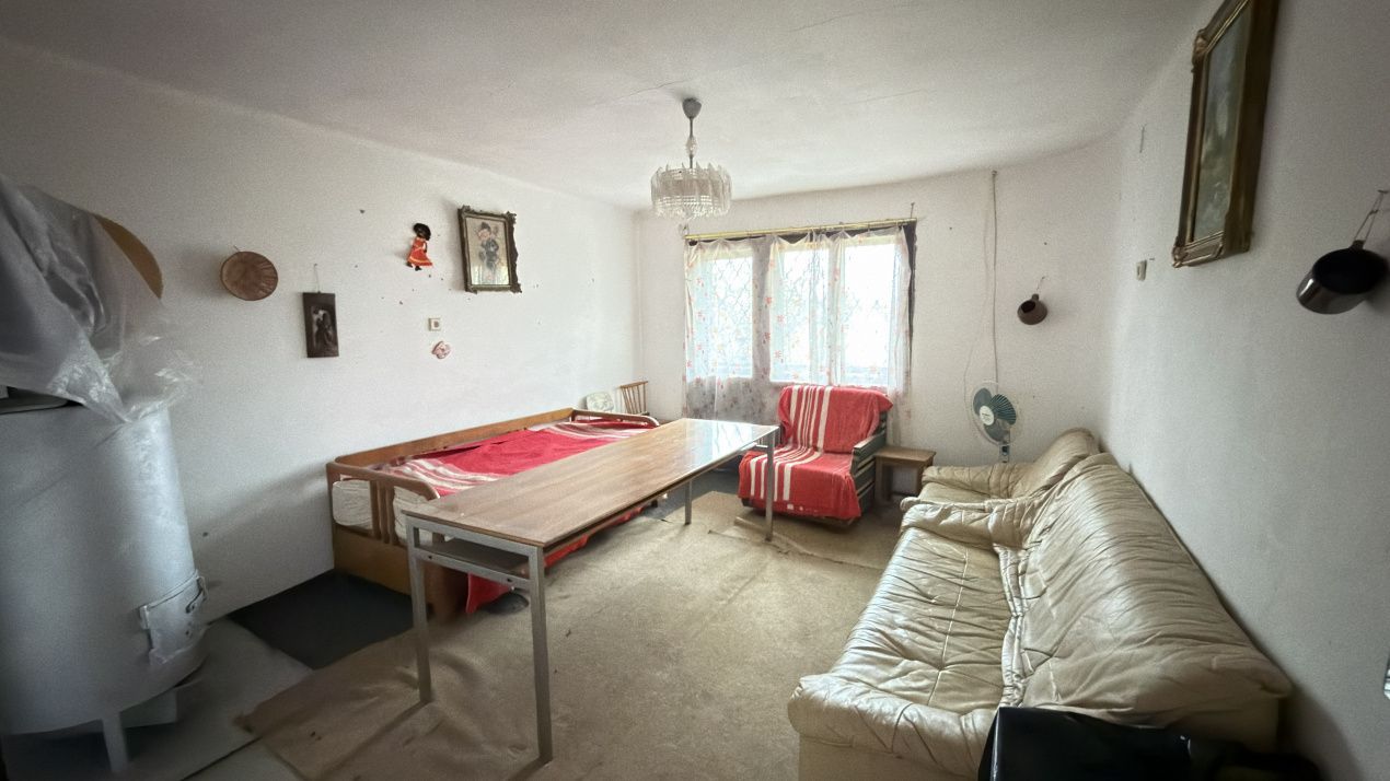 De vânzare 2 Case de vinificație cu Teren 4108 mp - Grădina Viilor - Carei - Poză 12