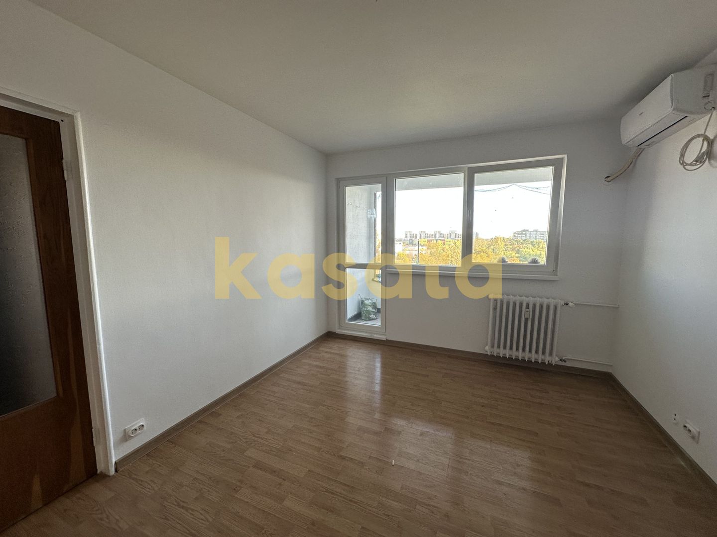 2 Camere | Renovat| Toate mijloacele de transport | Etaj Intermediar - Poză 4