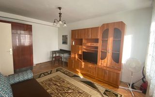 Apartament cu 2 camere, 52 mp, decomandat, renovat. - Poză 2