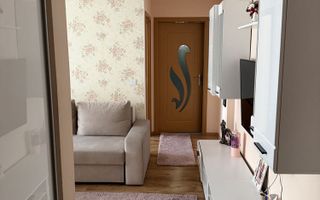 Apartament mobilat și utilat, balcon închis și parcare inclusă. - Poză 5