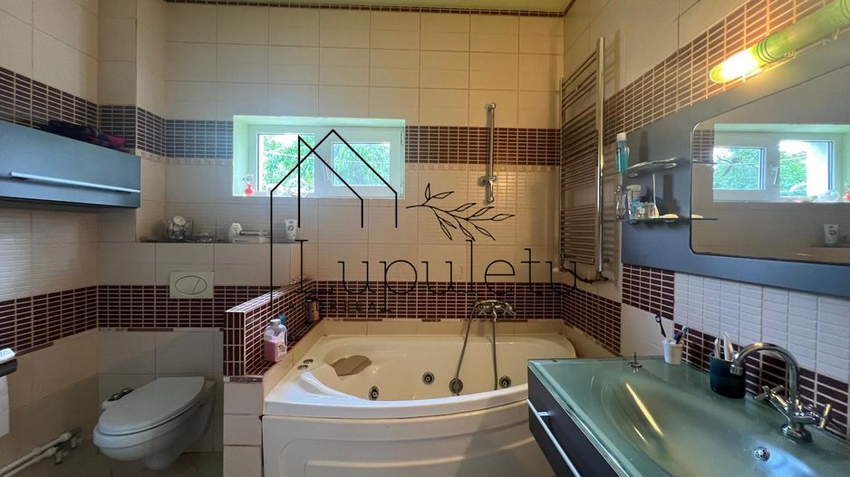 Casă de Vanzare | 200 MPU | Teren 305 MPU | Ultracentral - Poză 4