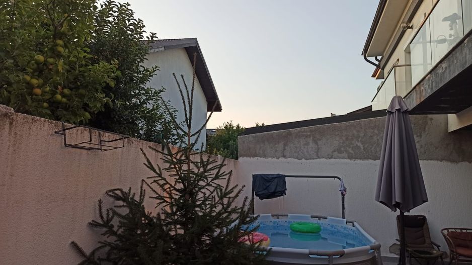 vila4cam2bai-curte-parcare-loc joaca-acces controlat-strOrizontului - Poză 7