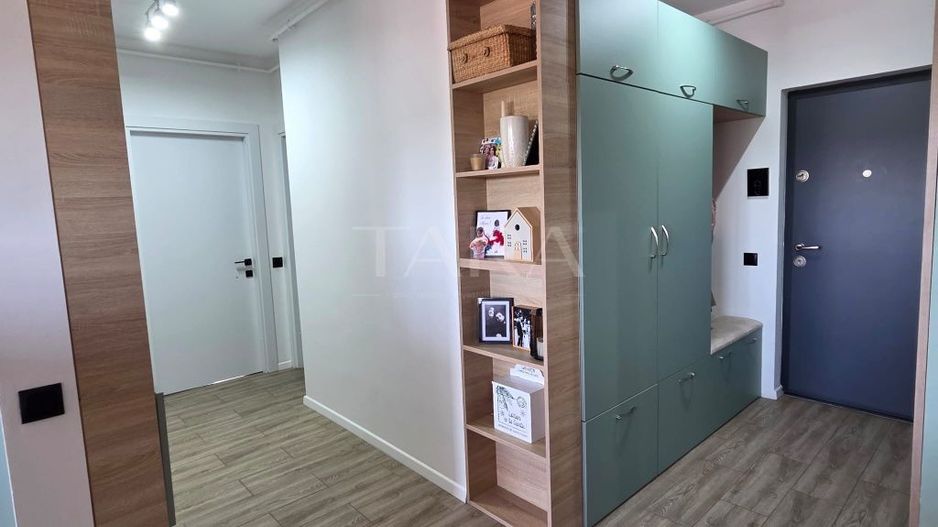 Apartament modern cu 3 camere, balcon generos și parcare subterană. - Poză 3