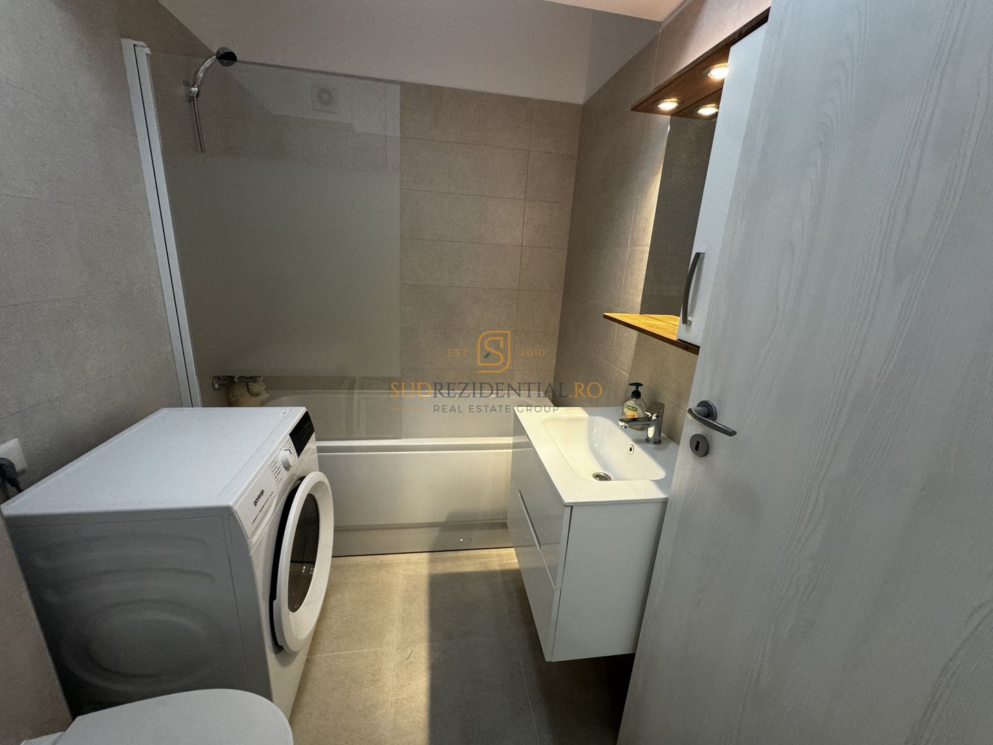 PRIMA INCHIRIERE! Studio 51 mp 7-10 minute de Metrou Berceni - Poză 6
