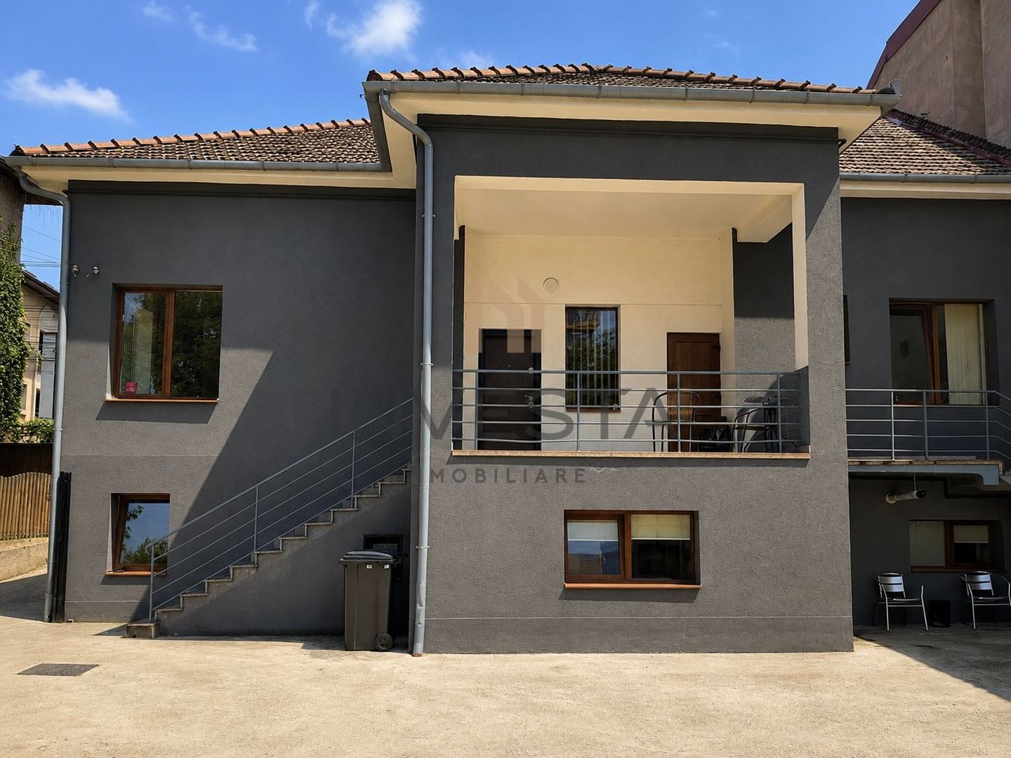 Casa individuala de 280 mp pentru birouri cu 7 parcari de inchiriat - Poză 1
