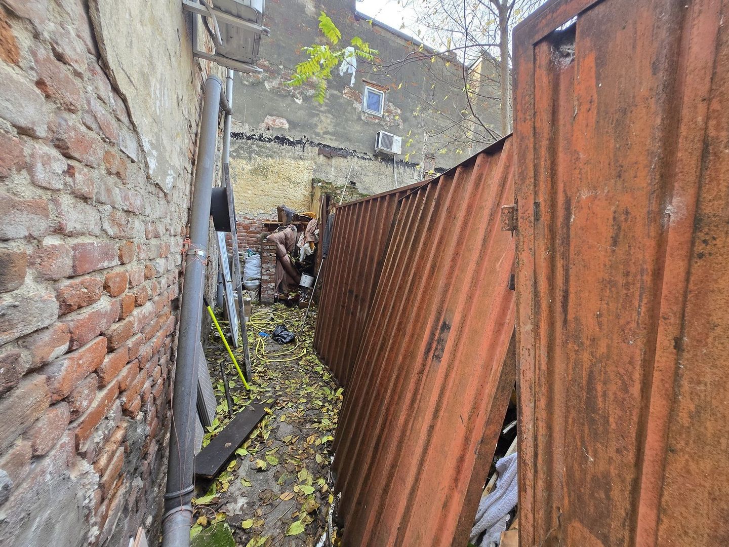 Constructie Ruina 42 mp pe strada Orzari colt Agricultori teren 90mp - Poză 5