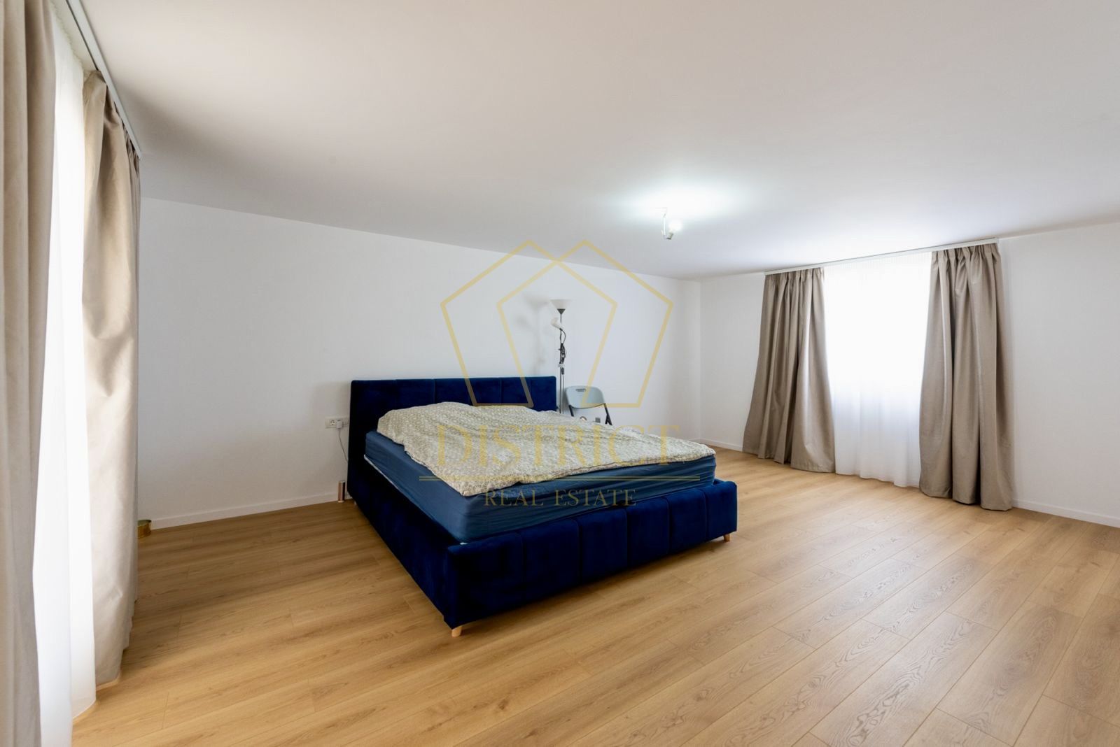 Vila cu 6 camere eficienta energetic 265 mp utili | Sacalaz | E-V - Poză 5