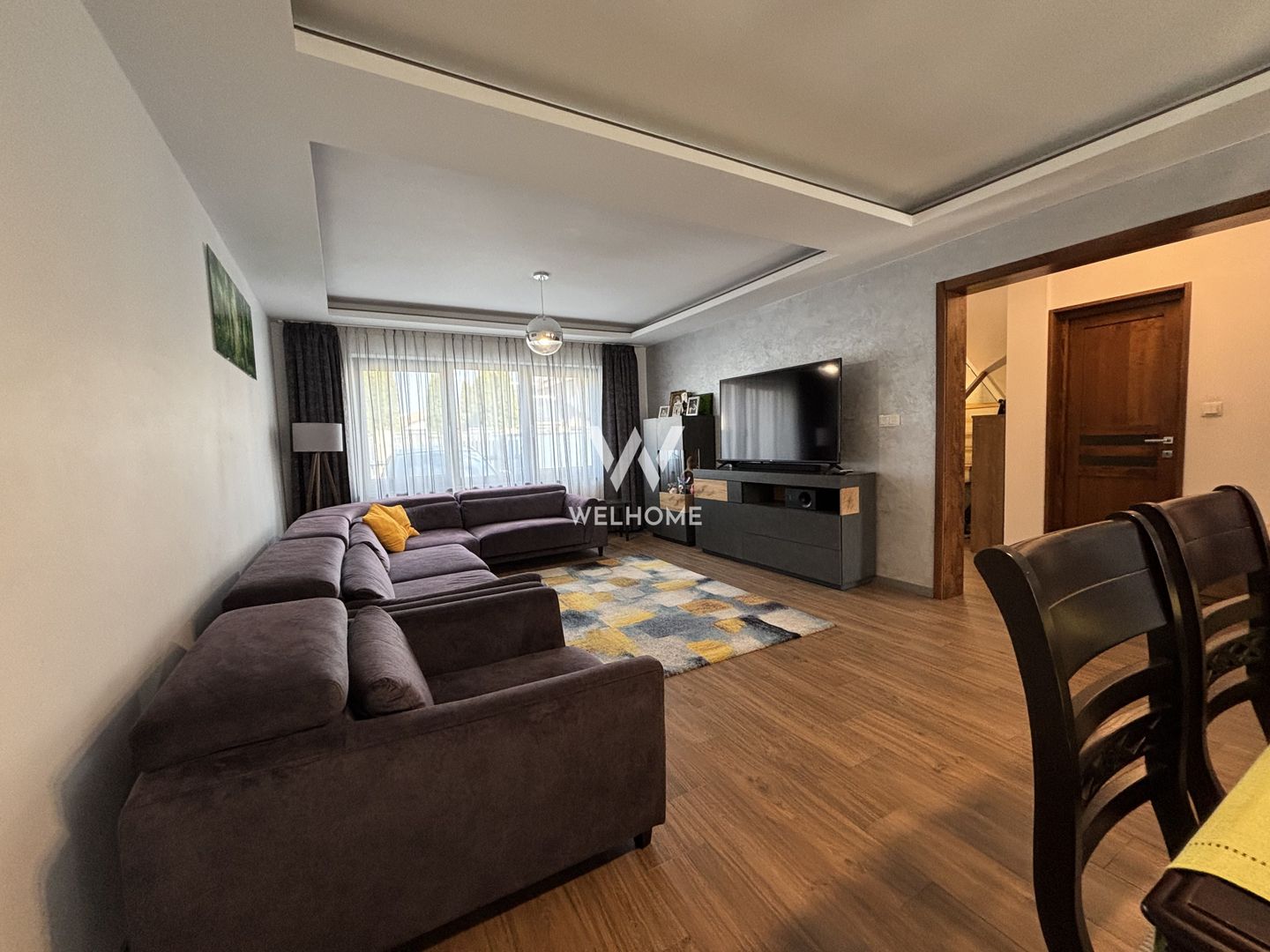 Casa generoasa LA CHEIE, curte 200 mp in Selimbar - Poză 9