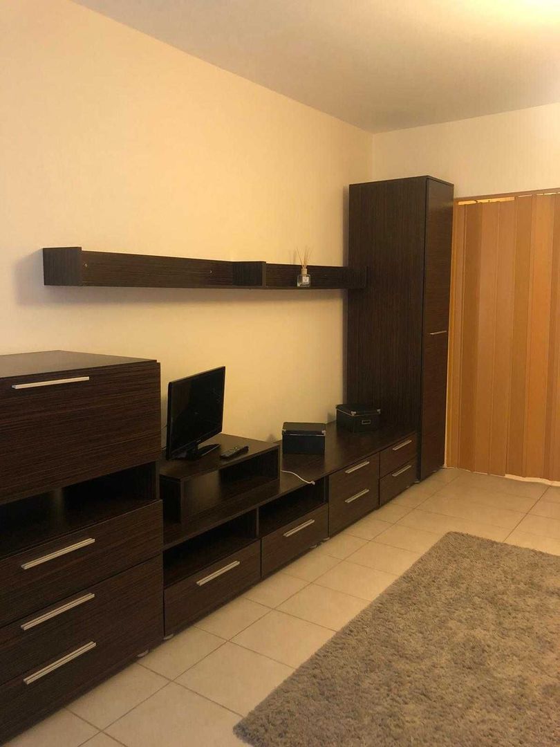 GARSONIERA  COCHETA  ZONA VATRA LUMINOASA - Poză 1