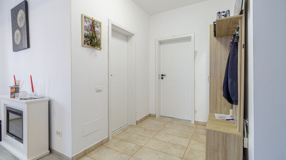 2 camere Apusului-Bacriului cu loc de parcare - Poză 12