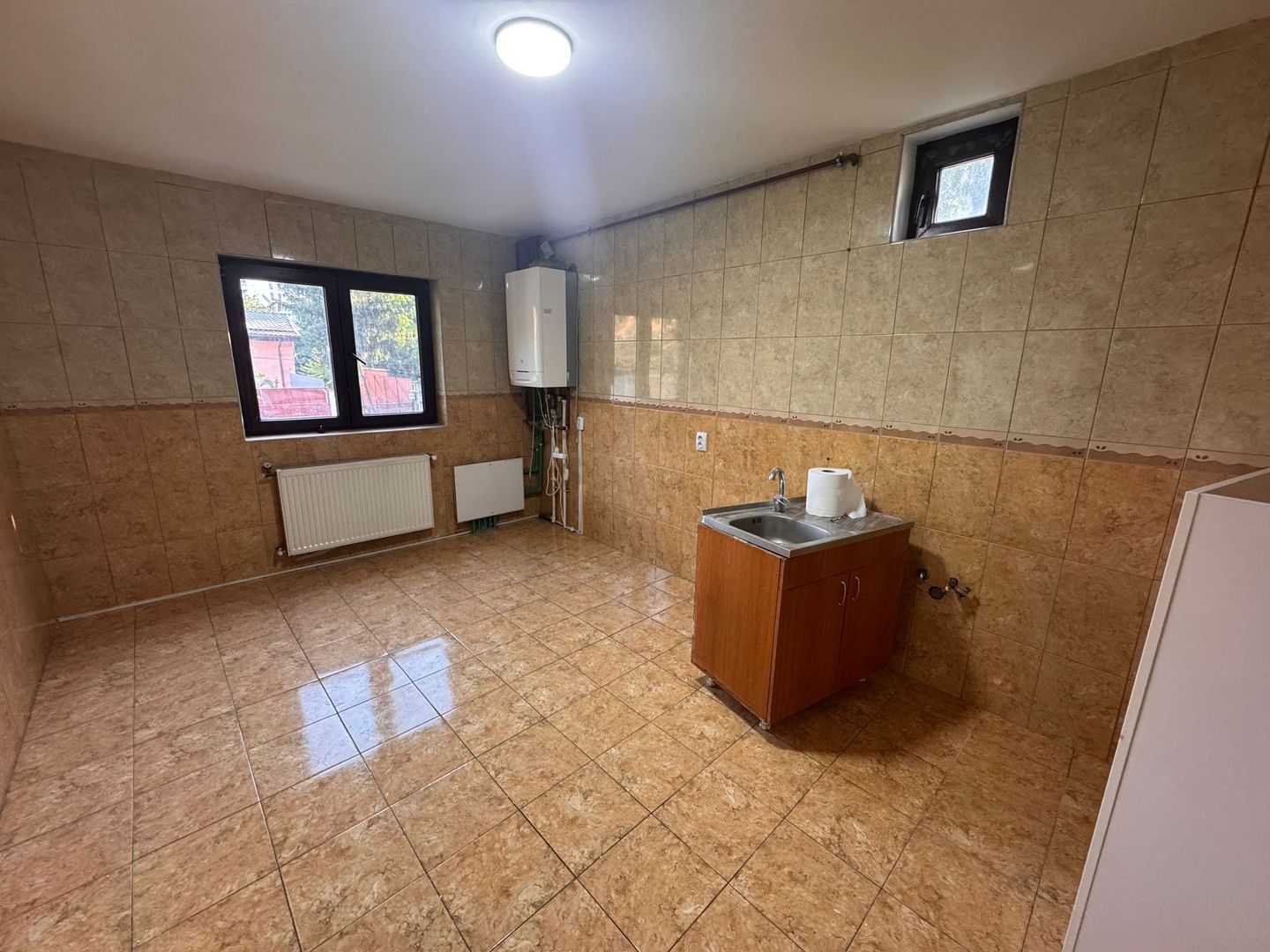 Casa de inchiriat Timpuri Noi 204 m - Poză 4