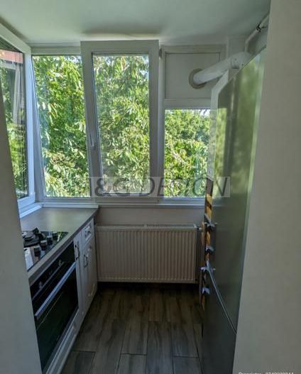 Apartament 3 camere  zona Lipovei  etaj 2 - Poză 5