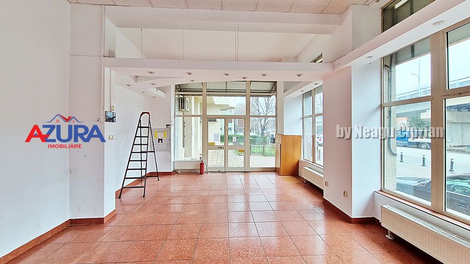 AZURA Imobiliare - Spatiu Comercial Stradal Pitesti, Vitrina Mare - Poză 3