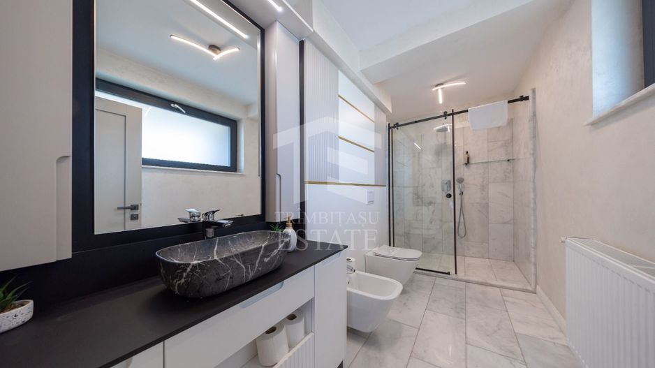 Coresi-Penthouse 3 camere +loc de parcare subteran 203mp - Poză 9