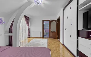 DE VANZARE  Vila 9 camere Colentina - Poză 37