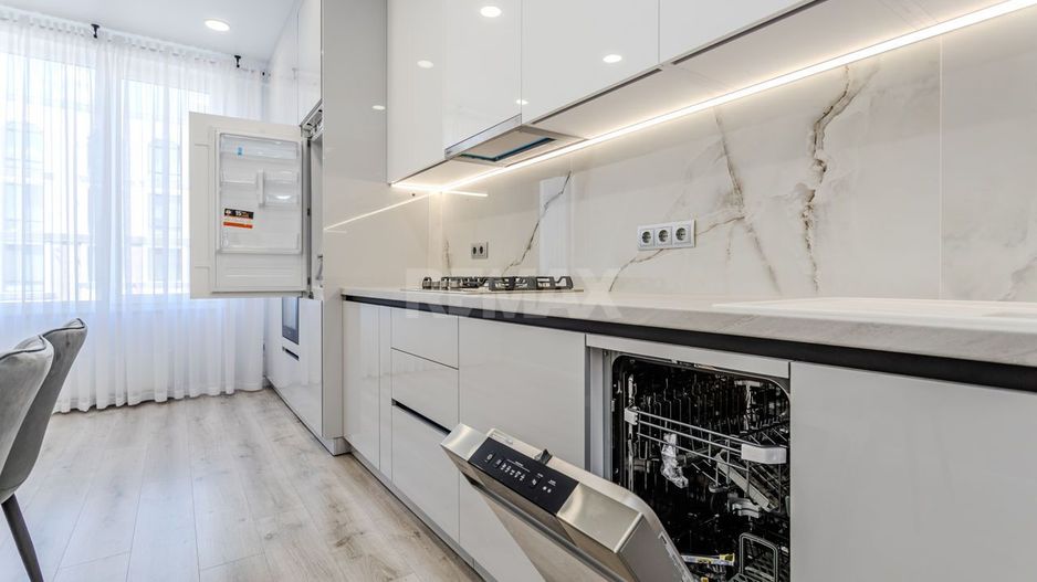 Se oferă în chire apartament cu 2 camere și living, 96 mp, Inamstro, Centru (str. Avram Iancu) - Poză 9