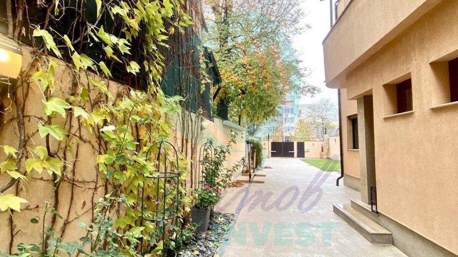 Vila cocheta cu teren de 400 mp - Poză 6