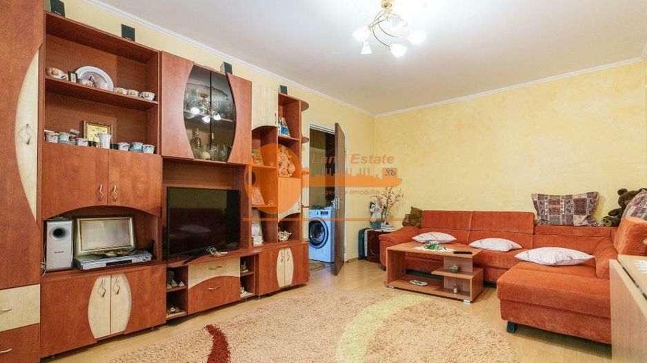 4 camere la 300m de Metrou Crangasi - Poză 1