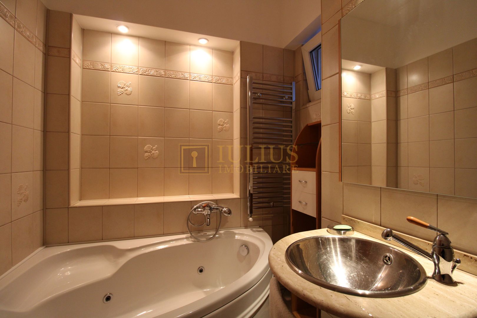 3 dormitoare , central , vedere panoramica parcul Botanic - Poză 15