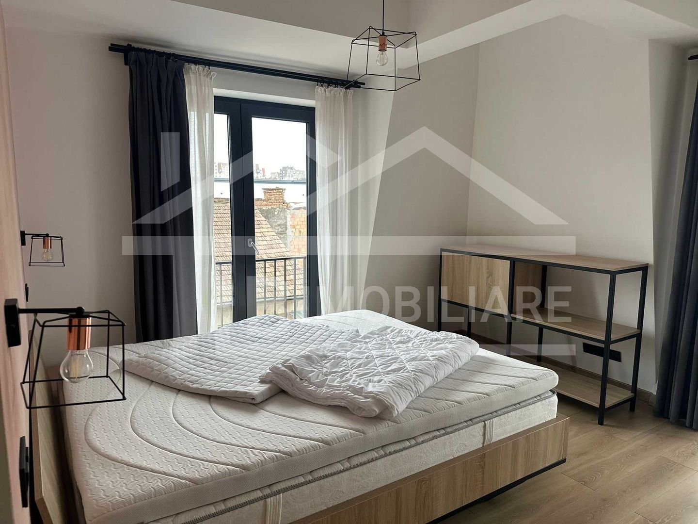 Apartament cu 3 camere, 90mp, decomandat, parcare, Zona Centrala - Poză 5