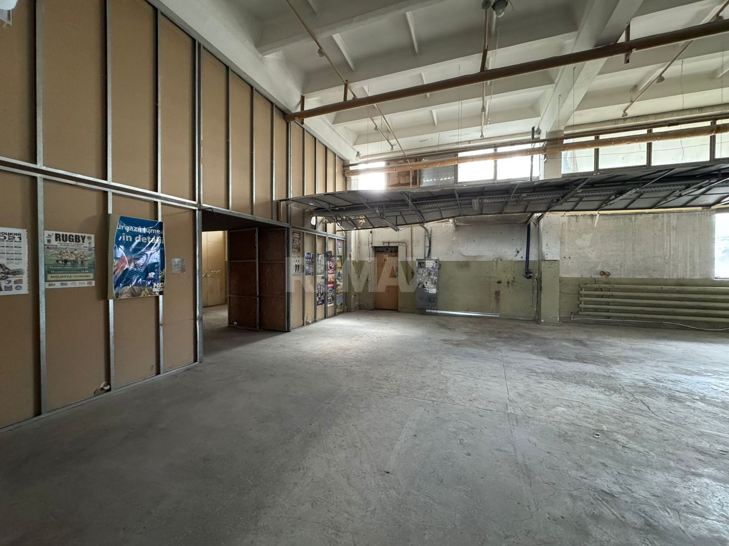 Spațiu comercial versatil în zona centrală - Poză 9